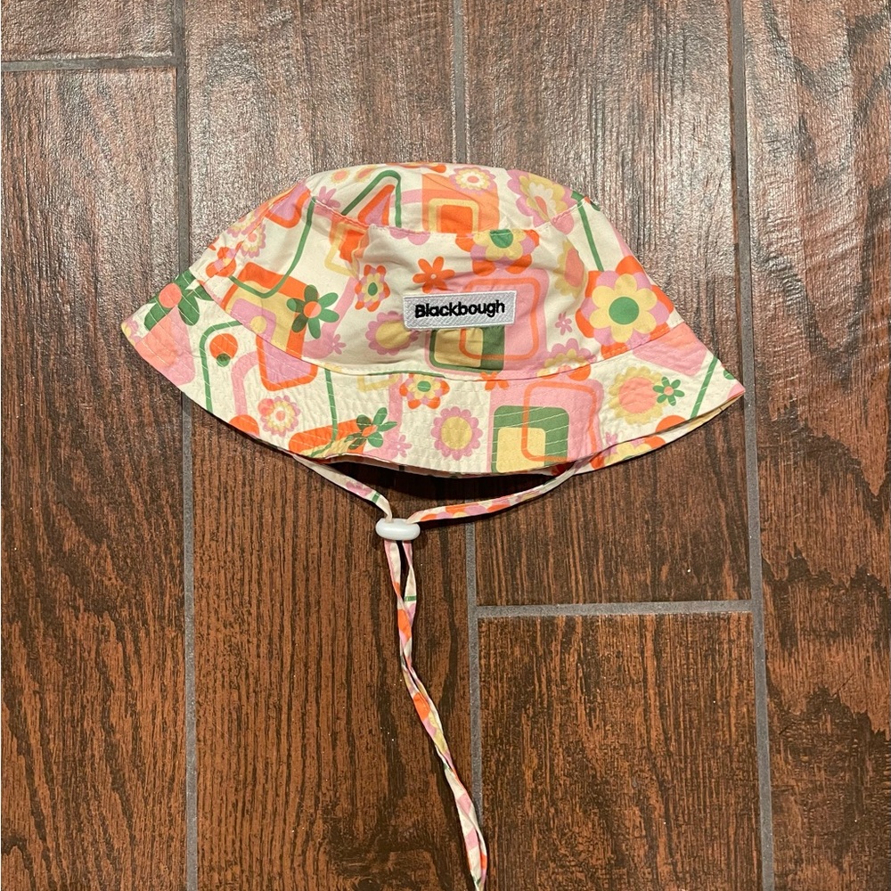 ⭐️Aesthetic Retro Black Bough Swim Bucket Hat⭐️
